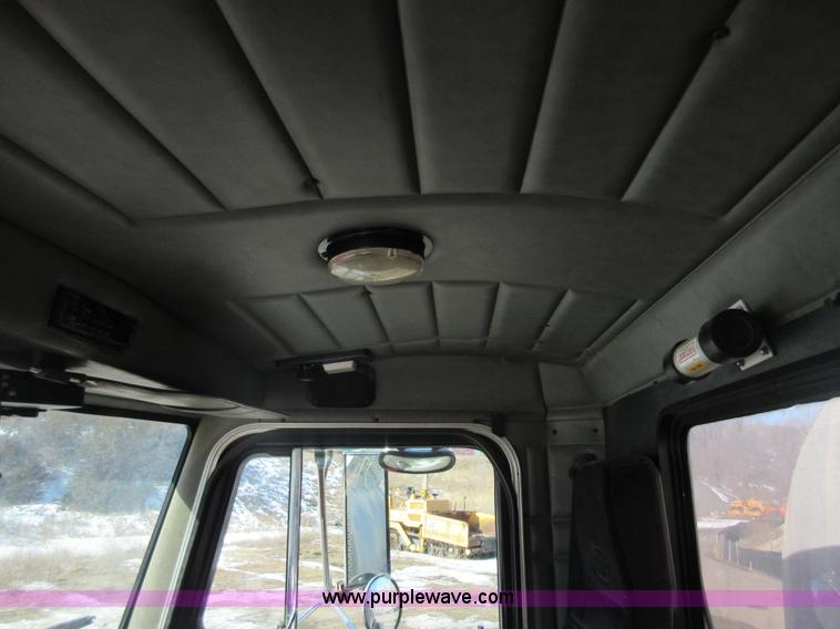 image for item J1981 1996 Peterbilt 377 water truck