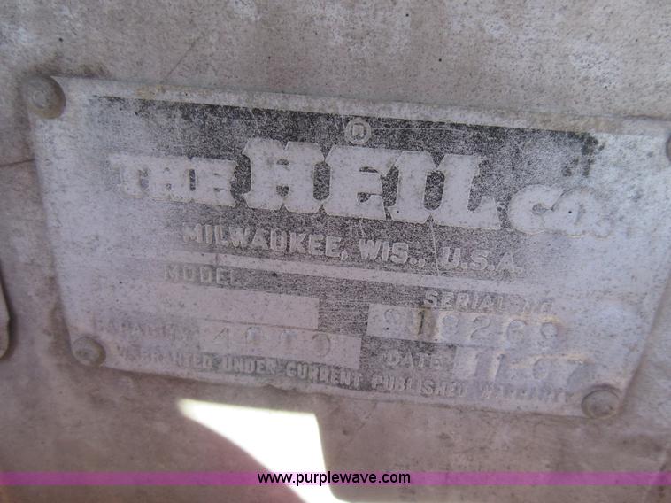 image for item J1981 1996 Peterbilt 377 water truck