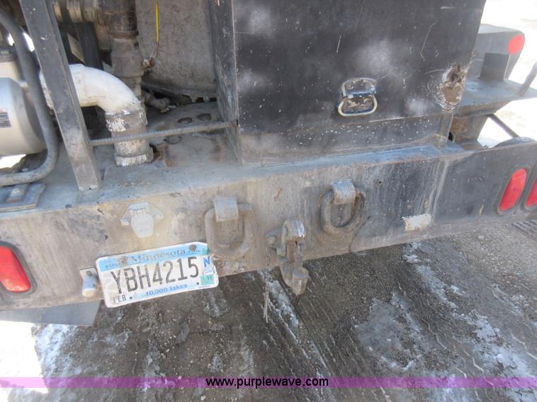 image for item J1982 1995 Peterbilt 377 water truck