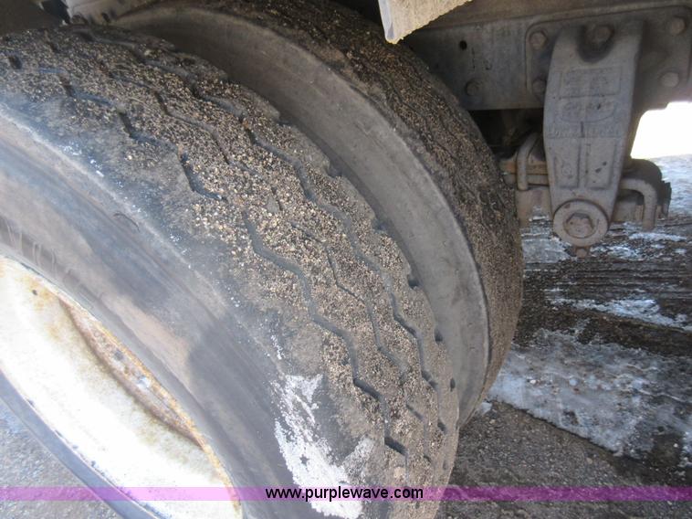 image for item J1982 1995 Peterbilt 377 water truck