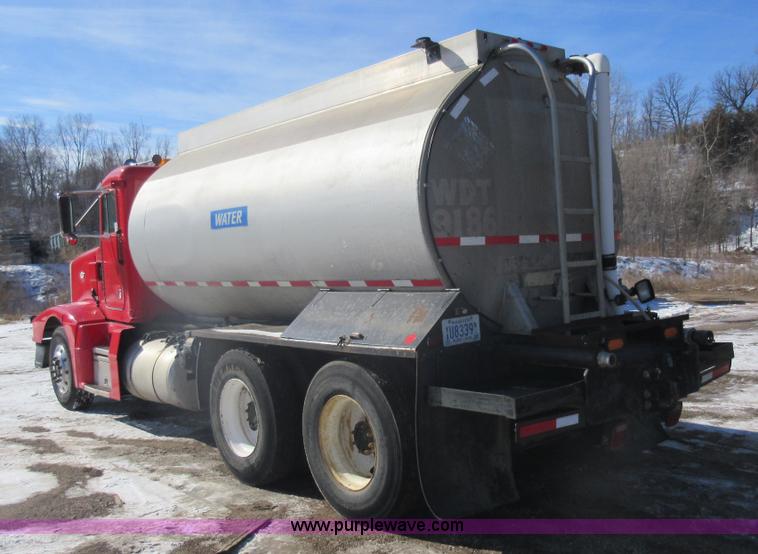 image for item J1983 1994 Peterbilt 377 water truck