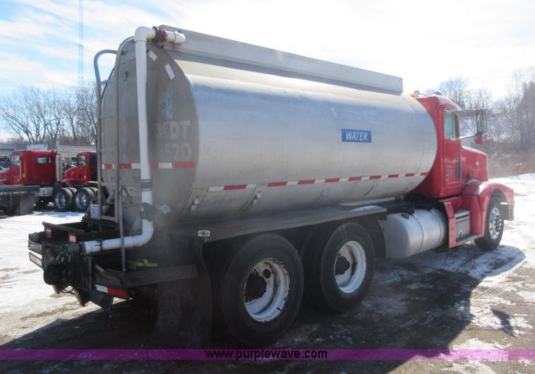 image for item J1983 1994 Peterbilt 377 water truck