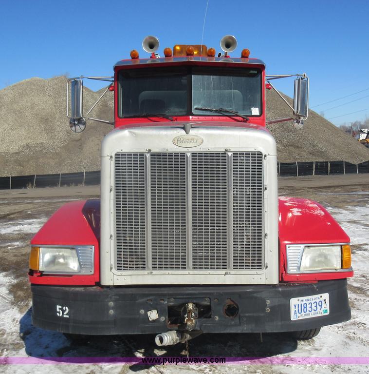image for item J1983 1994 Peterbilt 377 water truck