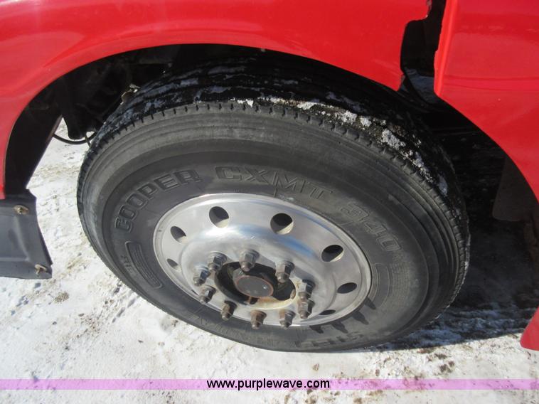 image for item J1983 1994 Peterbilt 377 water truck