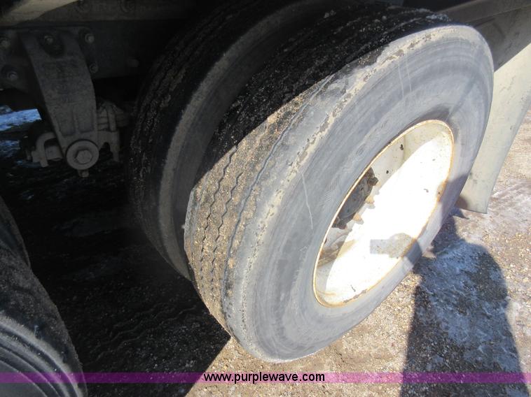 image for item J1983 1994 Peterbilt 377 water truck