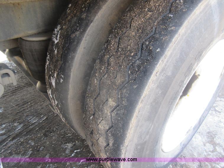 image for item J1983 1994 Peterbilt 377 water truck