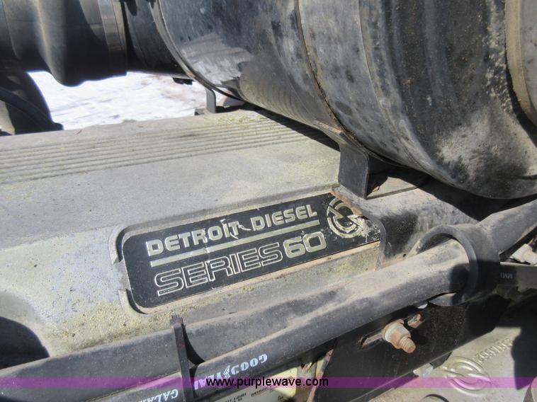 image for item J1983 1994 Peterbilt 377 water truck