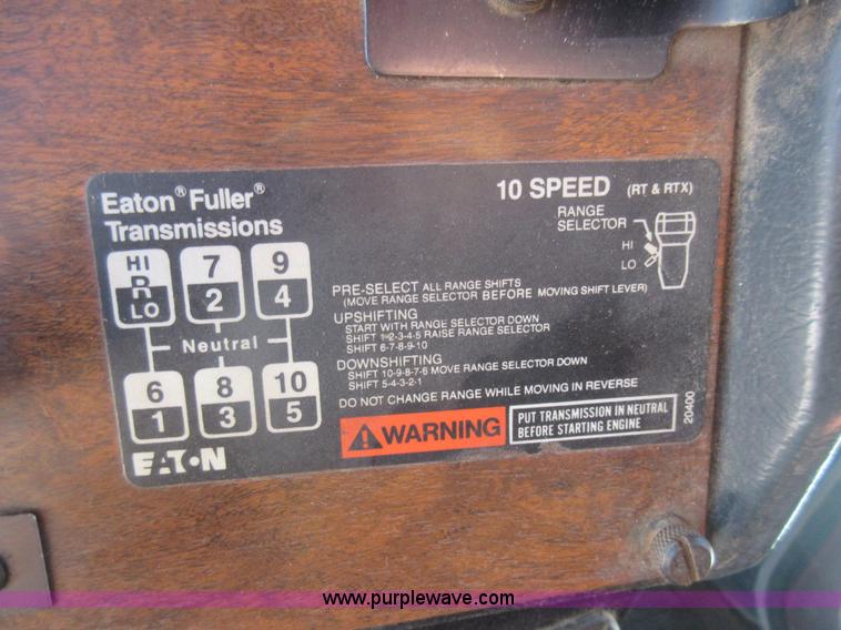 image for item J1983 1994 Peterbilt 377 water truck