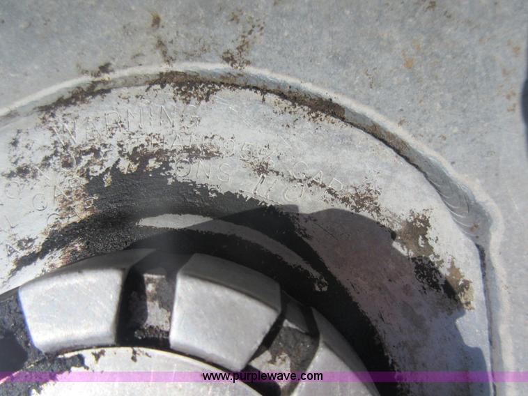 image for item J1984 1995 Kenworth T400 water truck