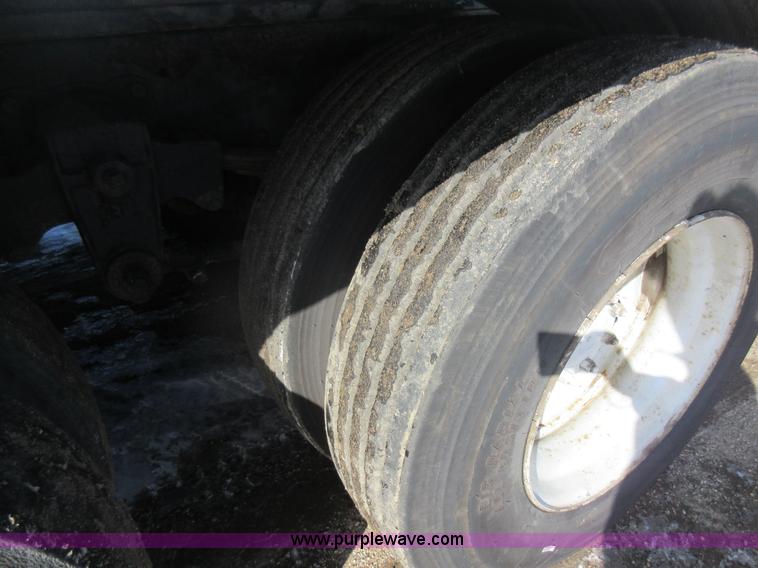 image for item J1984 1995 Kenworth T400 water truck