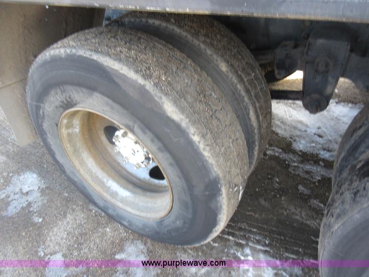 image for item J1984 1995 Kenworth T400 water truck