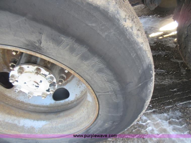 image for item J1984 1995 Kenworth T400 water truck