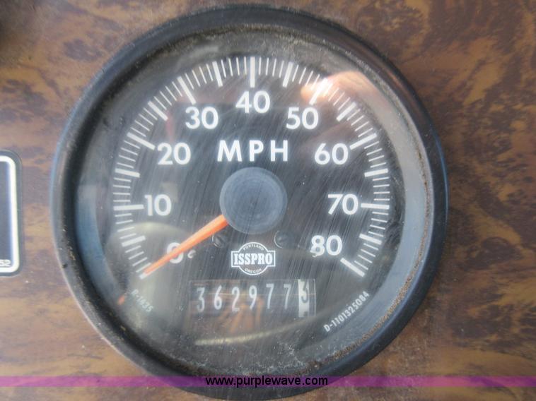 image for item J1984 1995 Kenworth T400 water truck