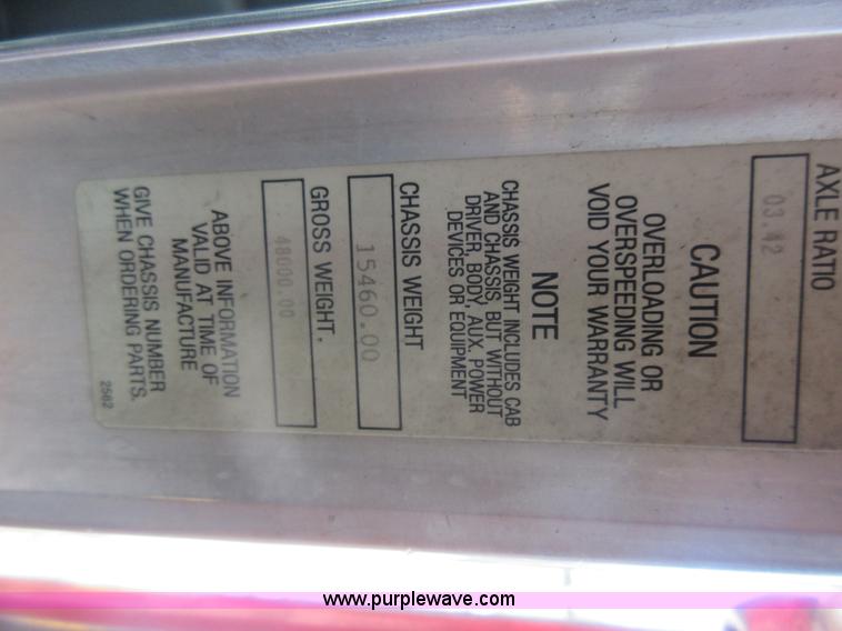 image for item J1984 1995 Kenworth T400 water truck