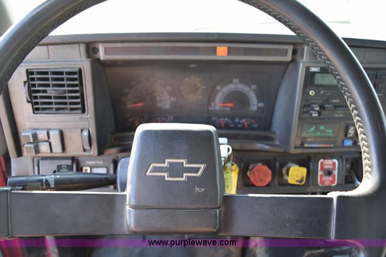 image for item J1988 1999 Chevrolet C8500 dump truck