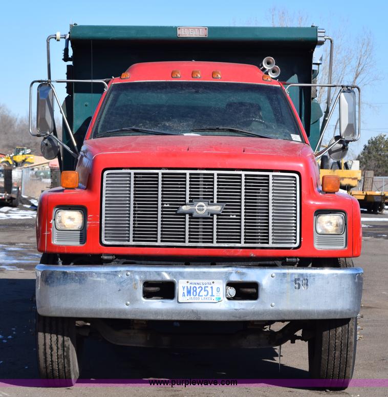 image for item J1989 2002 Chevrolet C8500 dump truck