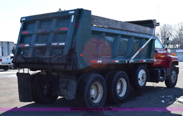 image for item J1989 2002 Chevrolet C8500 dump truck