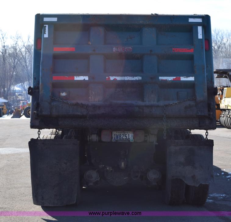 image for item J1989 2002 Chevrolet C8500 dump truck