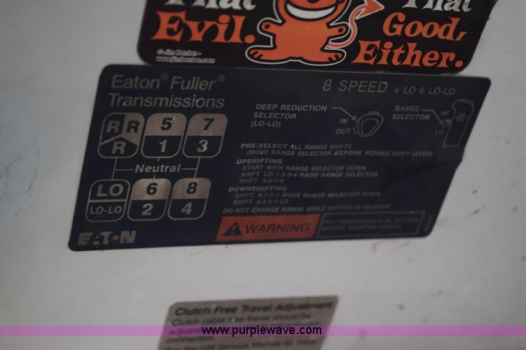 image for item J1989 2002 Chevrolet C8500 dump truck