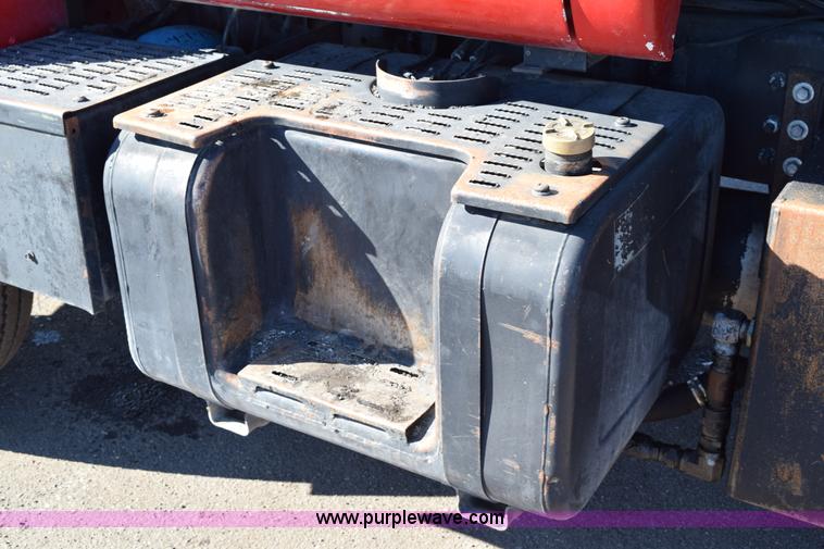 image for item J1989 2002 Chevrolet C8500 dump truck