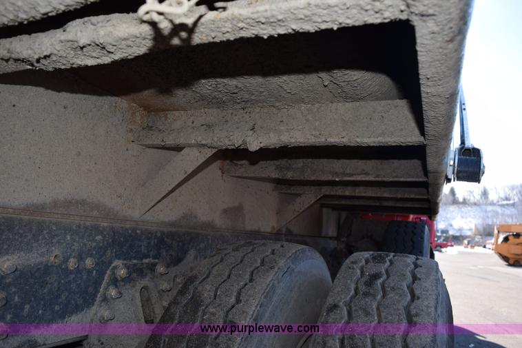 image for item J1989 2002 Chevrolet C8500 dump truck