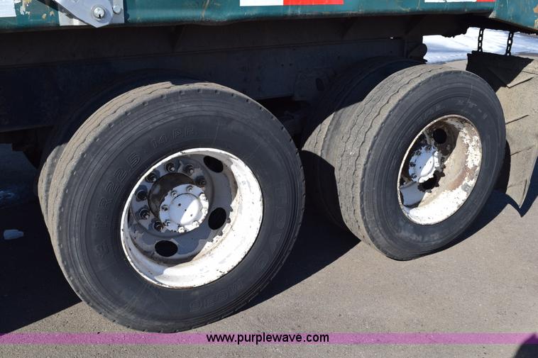 image for item J1989 2002 Chevrolet C8500 dump truck