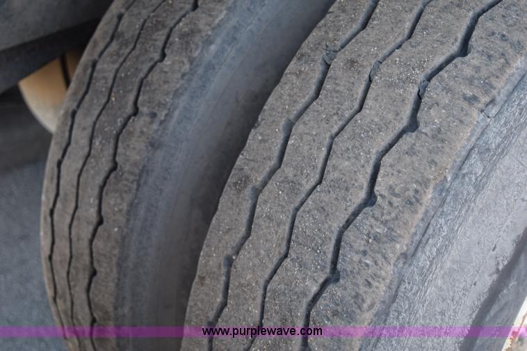 image for item J1989 2002 Chevrolet C8500 dump truck