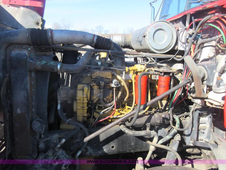 image for item J1991 1989 Freightliner FLD semi truck