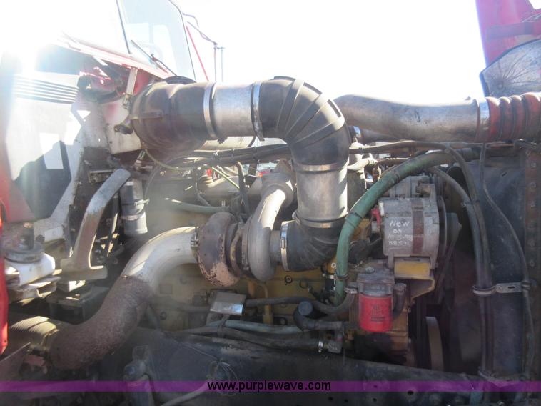 image for item J1991 1989 Freightliner FLD semi truck