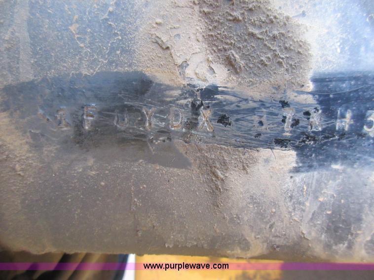 image for item J1991 1989 Freightliner FLD semi truck