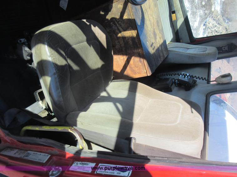 image for item J1992 1998 Freightliner FL70 flatbed truck