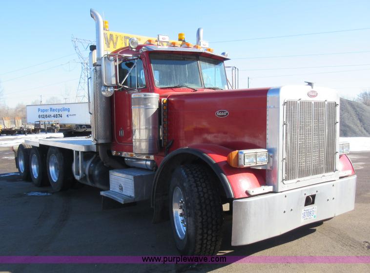 image for item J1993 1993 Peterbilt 379 semi truck