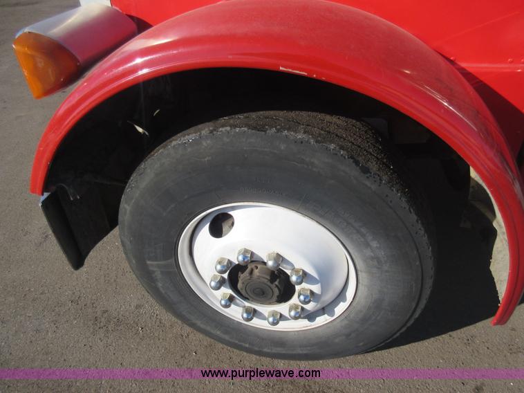 image for item J1994 1989 Peterbilt 379 semi truck