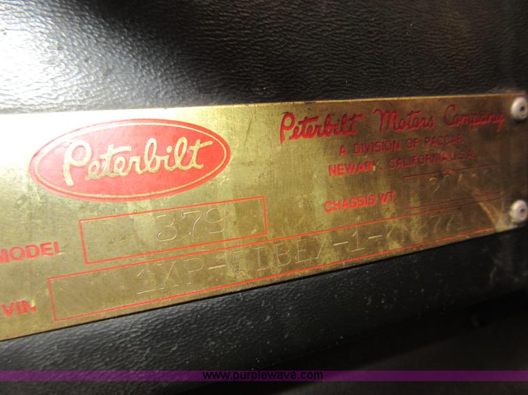 image for item J1994 1989 Peterbilt 379 semi truck