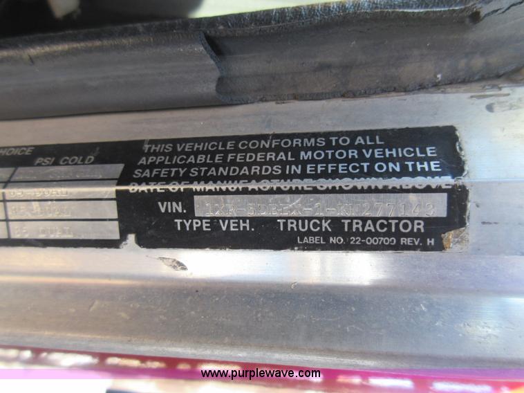 image for item J1994 1989 Peterbilt 379 semi truck