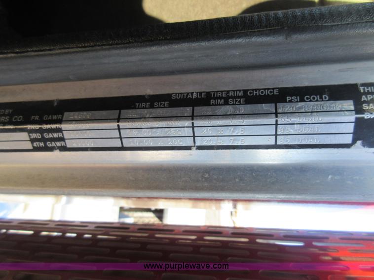 image for item J1994 1989 Peterbilt 379 semi truck