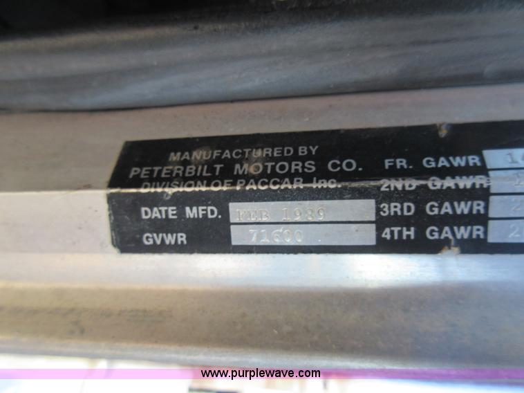 image for item J1994 1989 Peterbilt 379 semi truck