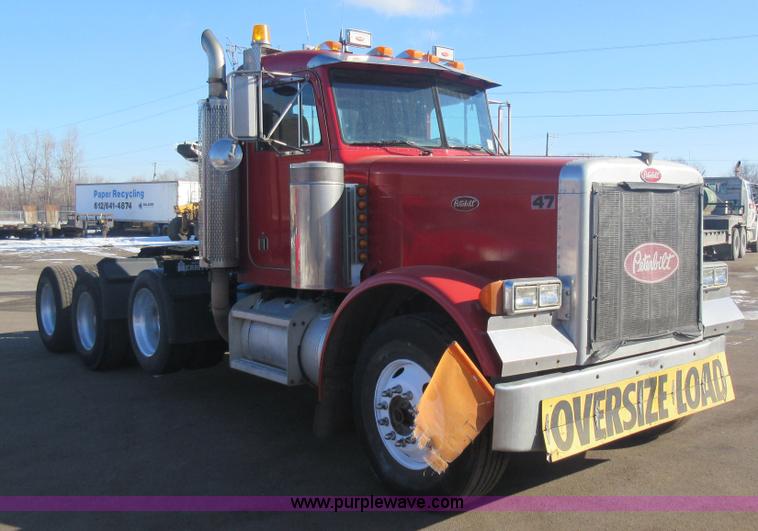 image for item J1995 1993 Peterbilt 379 semi truck