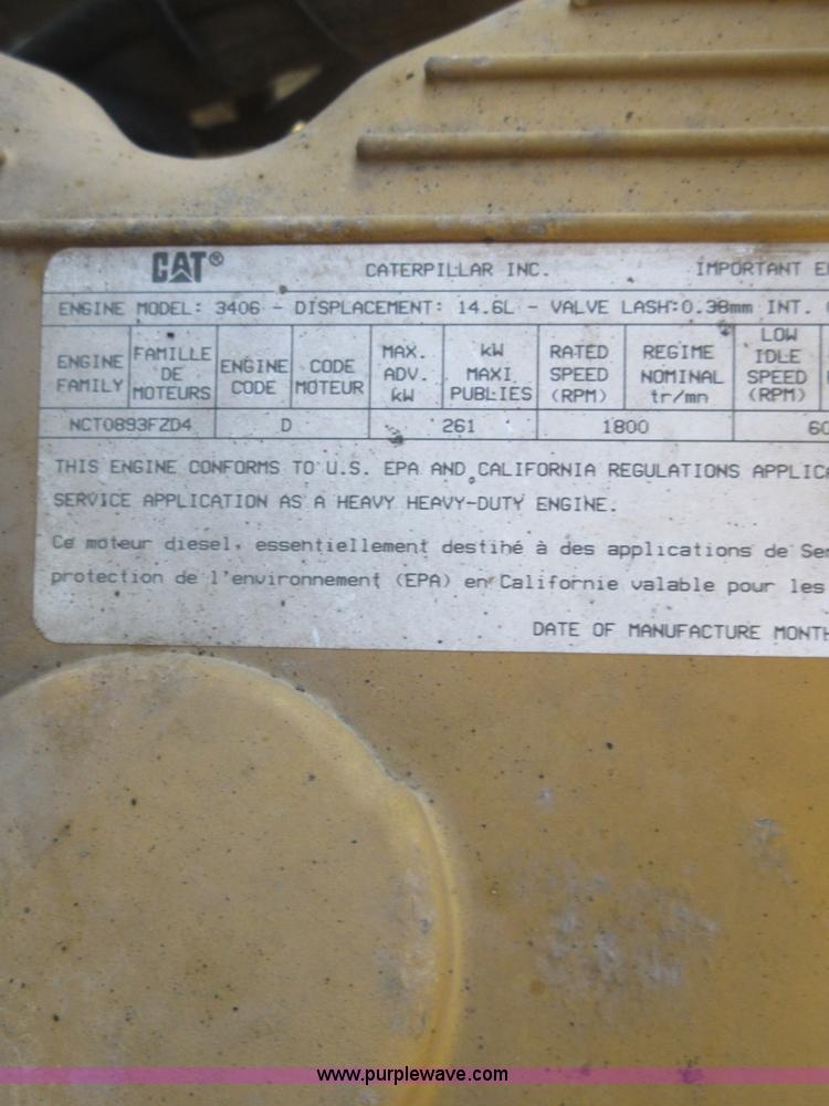 image for item J1995 1993 Peterbilt 379 semi truck