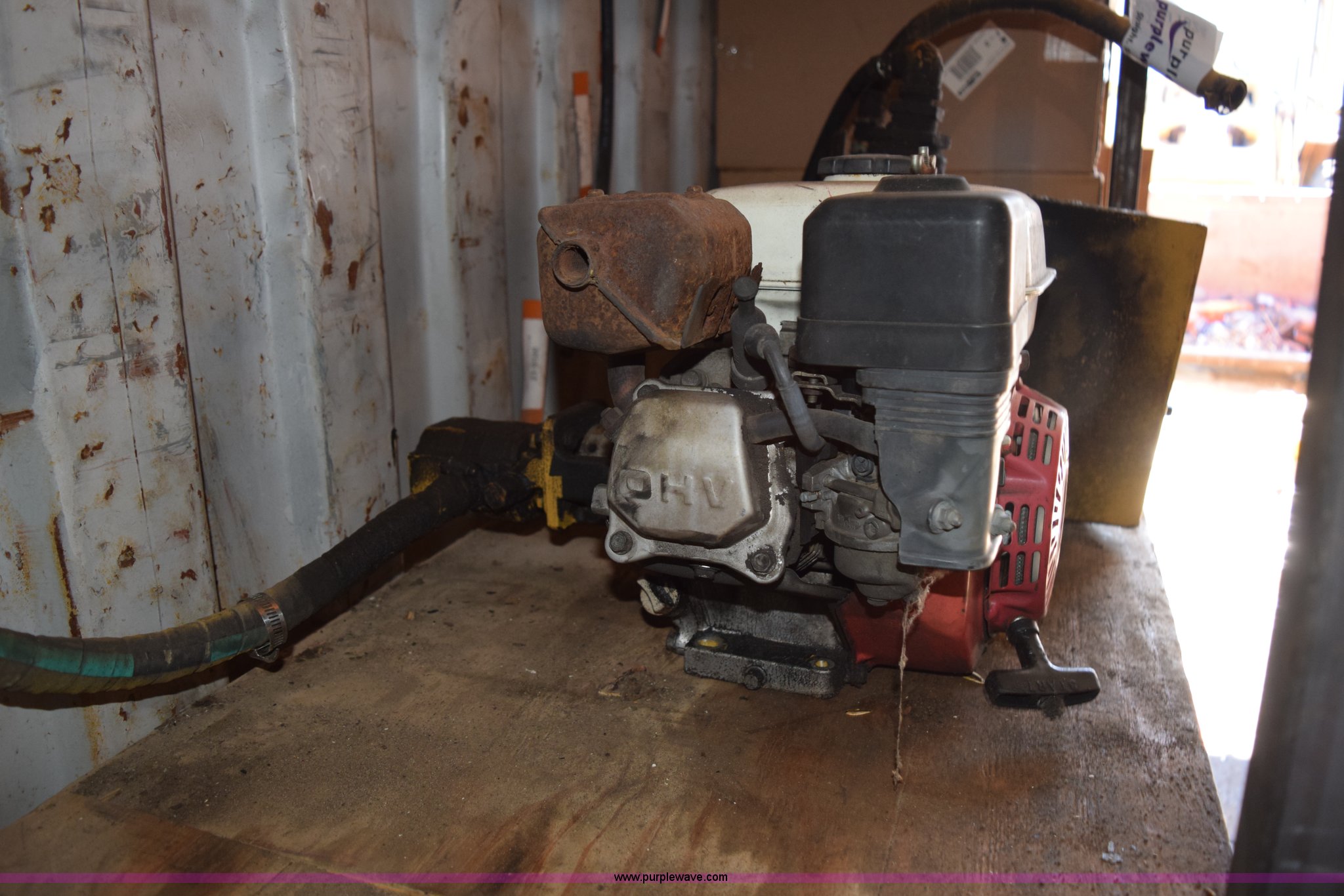 Pony motor and hydraulic tank in Inver Grove Heights, MN Item J1824
