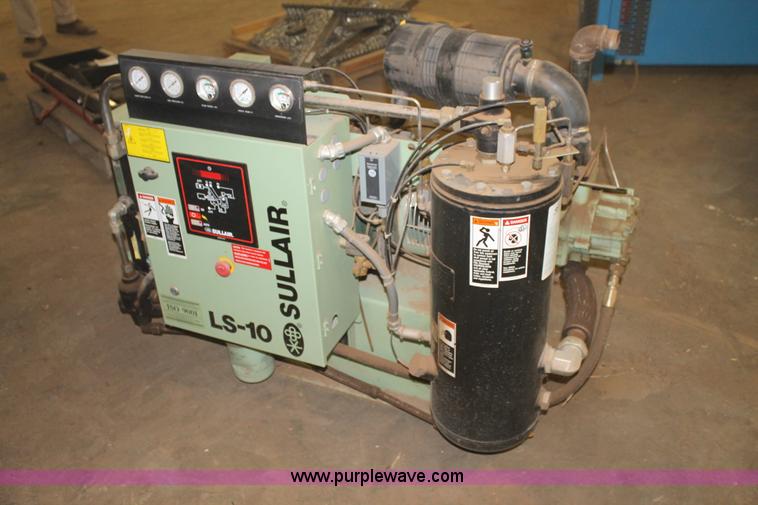 image for item AO9562 Sullair LS10 air compressor