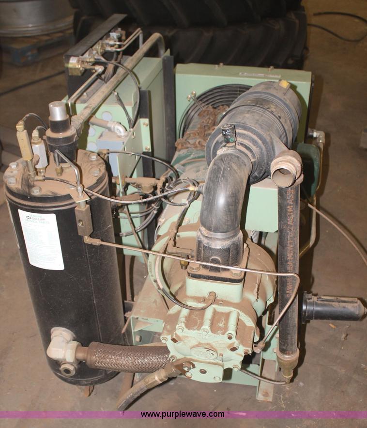 image for item AO9562 Sullair LS10 air compressor