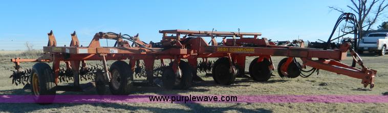image for item AQ9295 Sunflower Richardson sweep plow