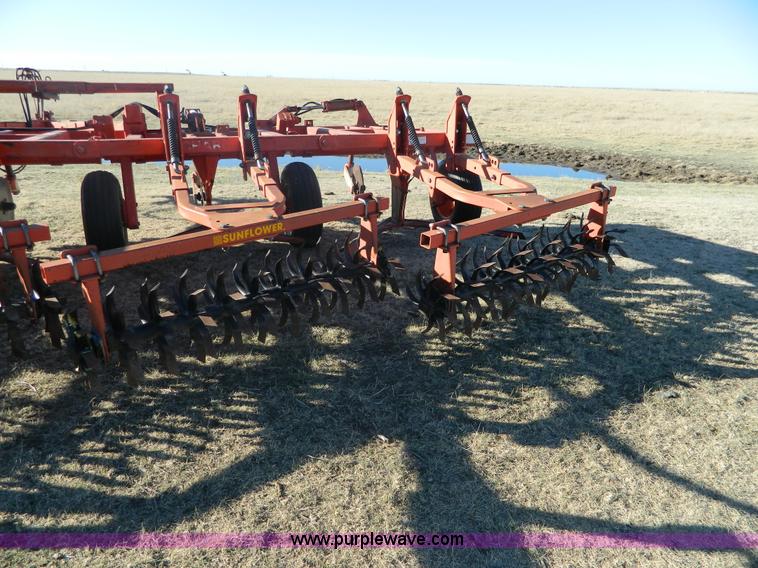 image for item AQ9295 Sunflower Richardson sweep plow