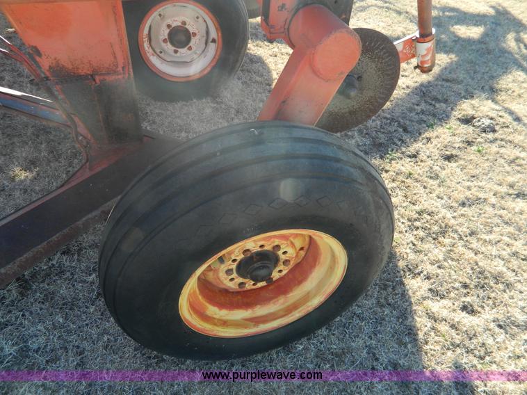 image for item AQ9295 Sunflower Richardson sweep plow