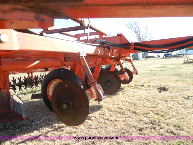 image for item AQ9295 Sunflower Richardson sweep plow