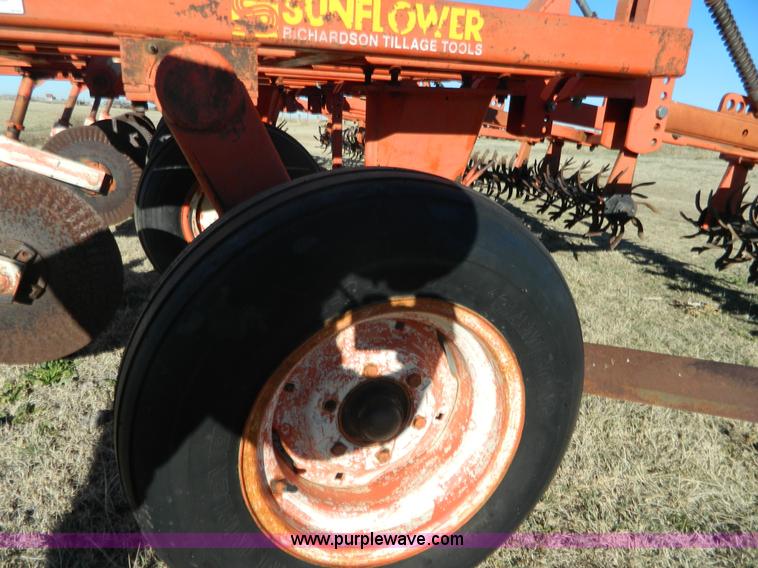 image for item AQ9295 Sunflower Richardson sweep plow
