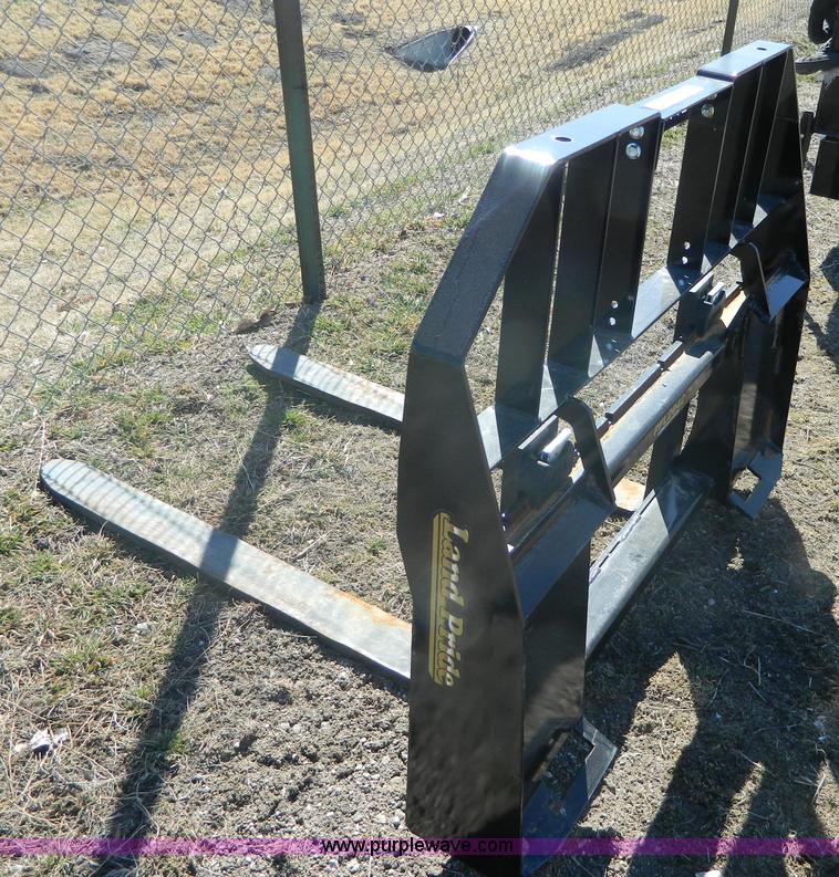 image for item AQ9303 Land Pride PFL2042 pallet forks