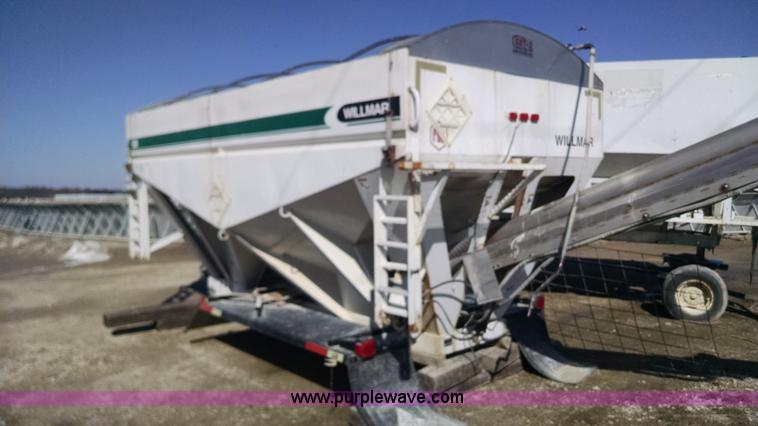 image for item AY9421 Wilmar 1600 seed tender bed