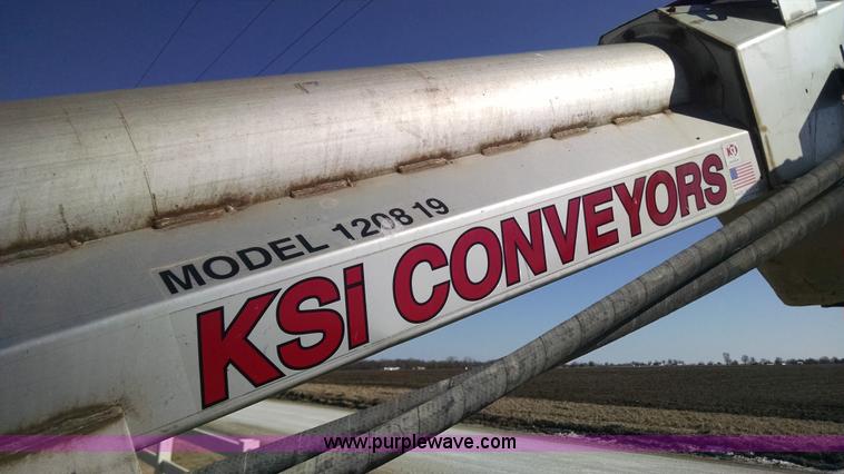 image for item AY9421 Wilmar 1600 seed tender bed